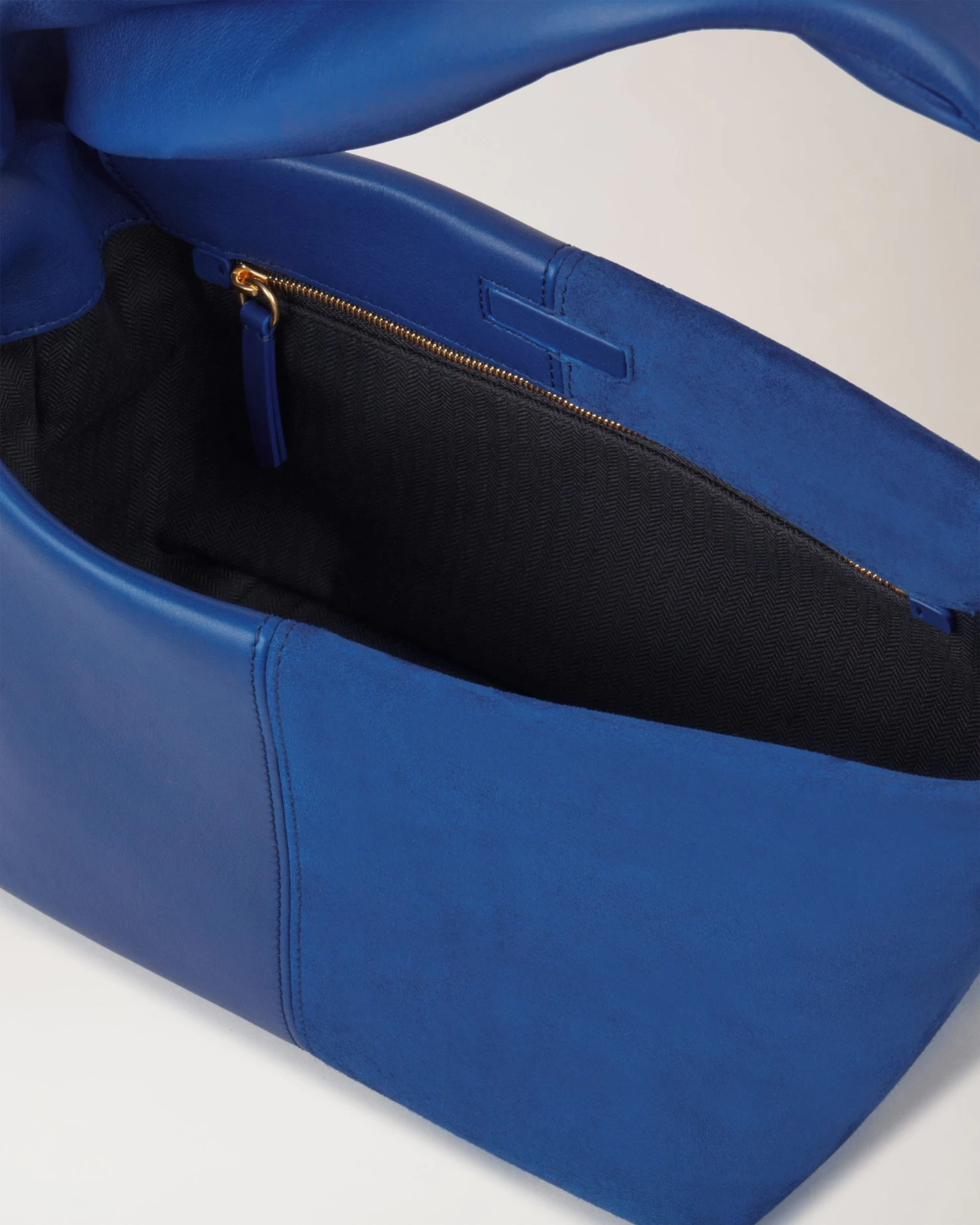 Small Retwist Hobo Pigment Blue 6 Small Retwist Hobo Pigment Blue - Image 4