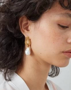 Amberley Baroque Pearl Earrings Gold -Fashion Bag Store G QE2375 000P140 3