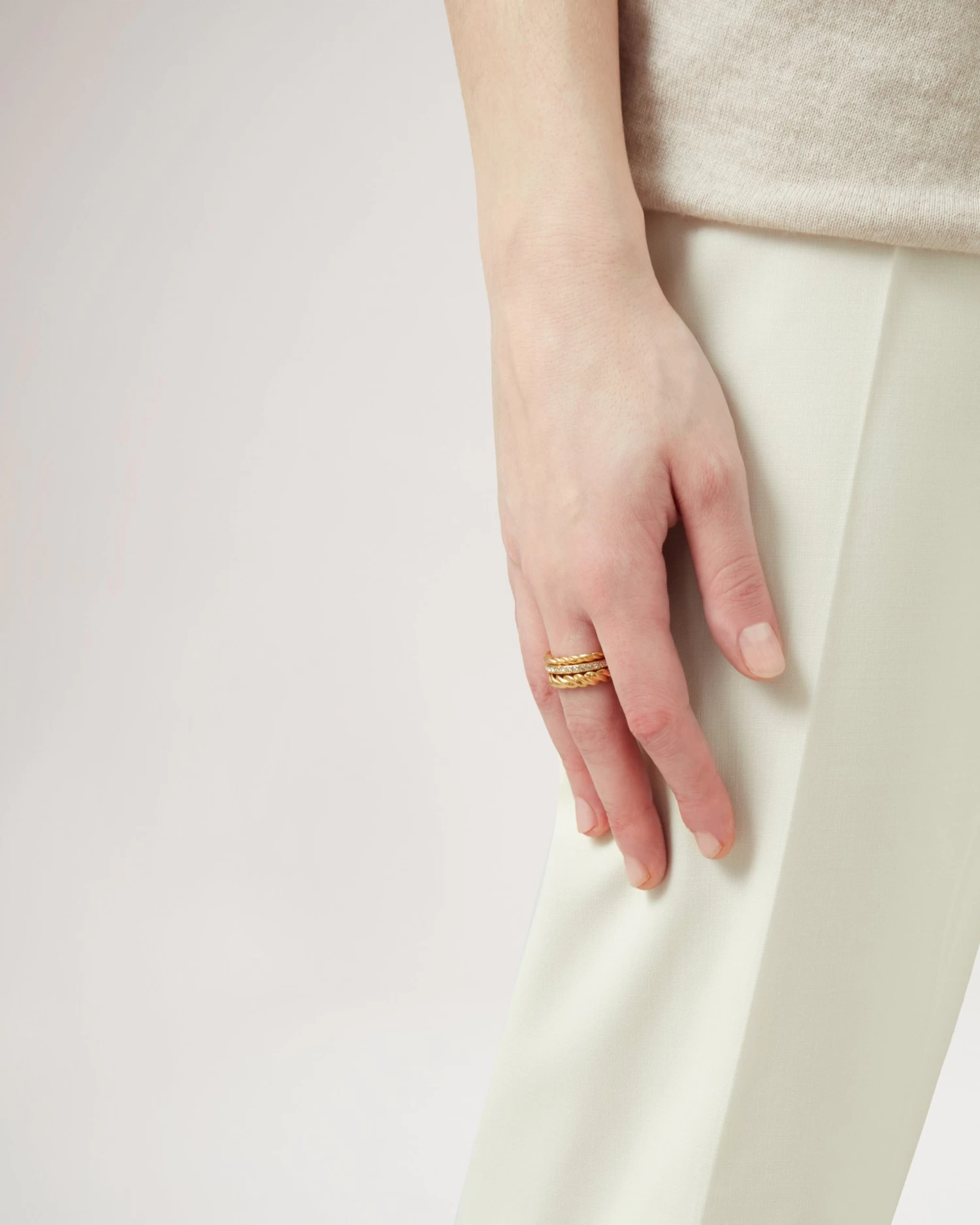 Twist Ring Gold & Crystal 5 Twist Ring Gold & Crystal - Image 3