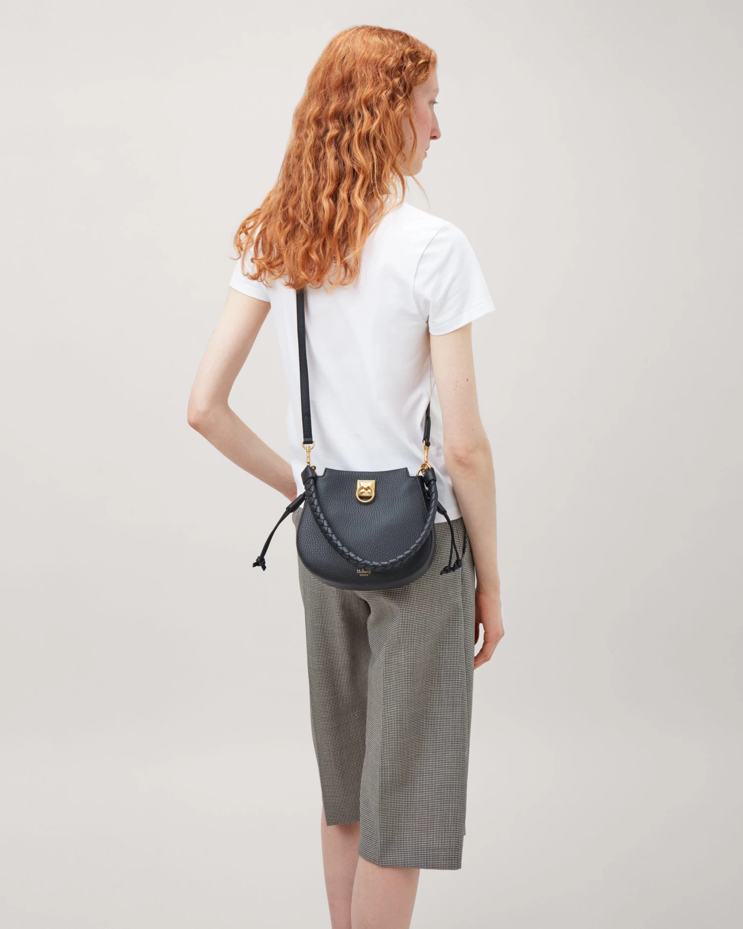 Mini Iris Hobo Black 10 Mini Iris Hobo Black - Image 8