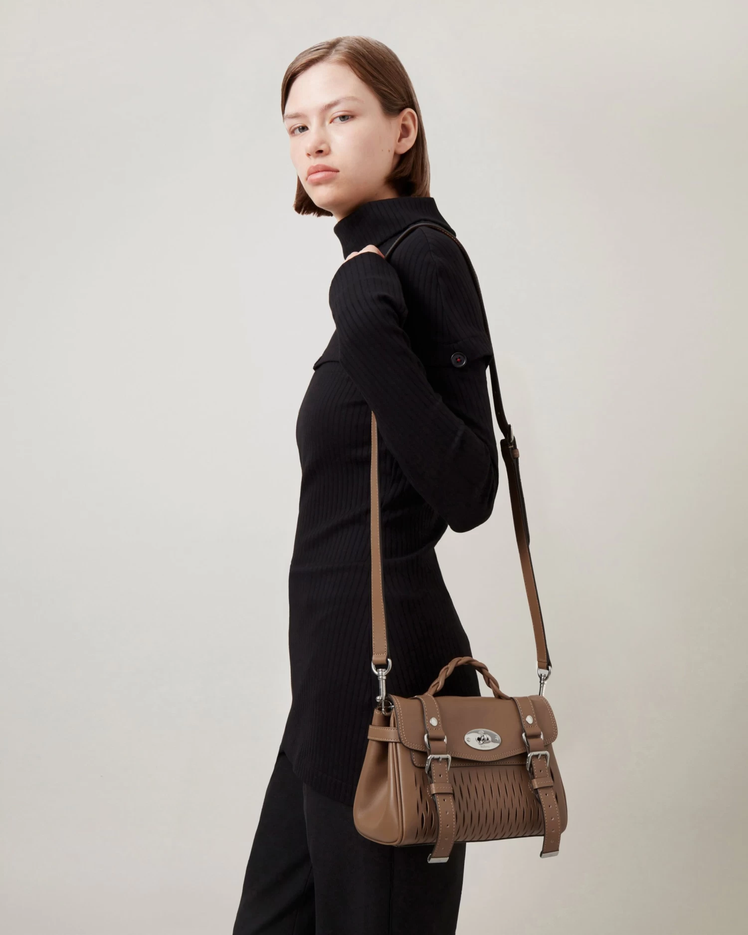 Mini Alexa Teak-White 8 Mini Alexa Teak-White - Image 6