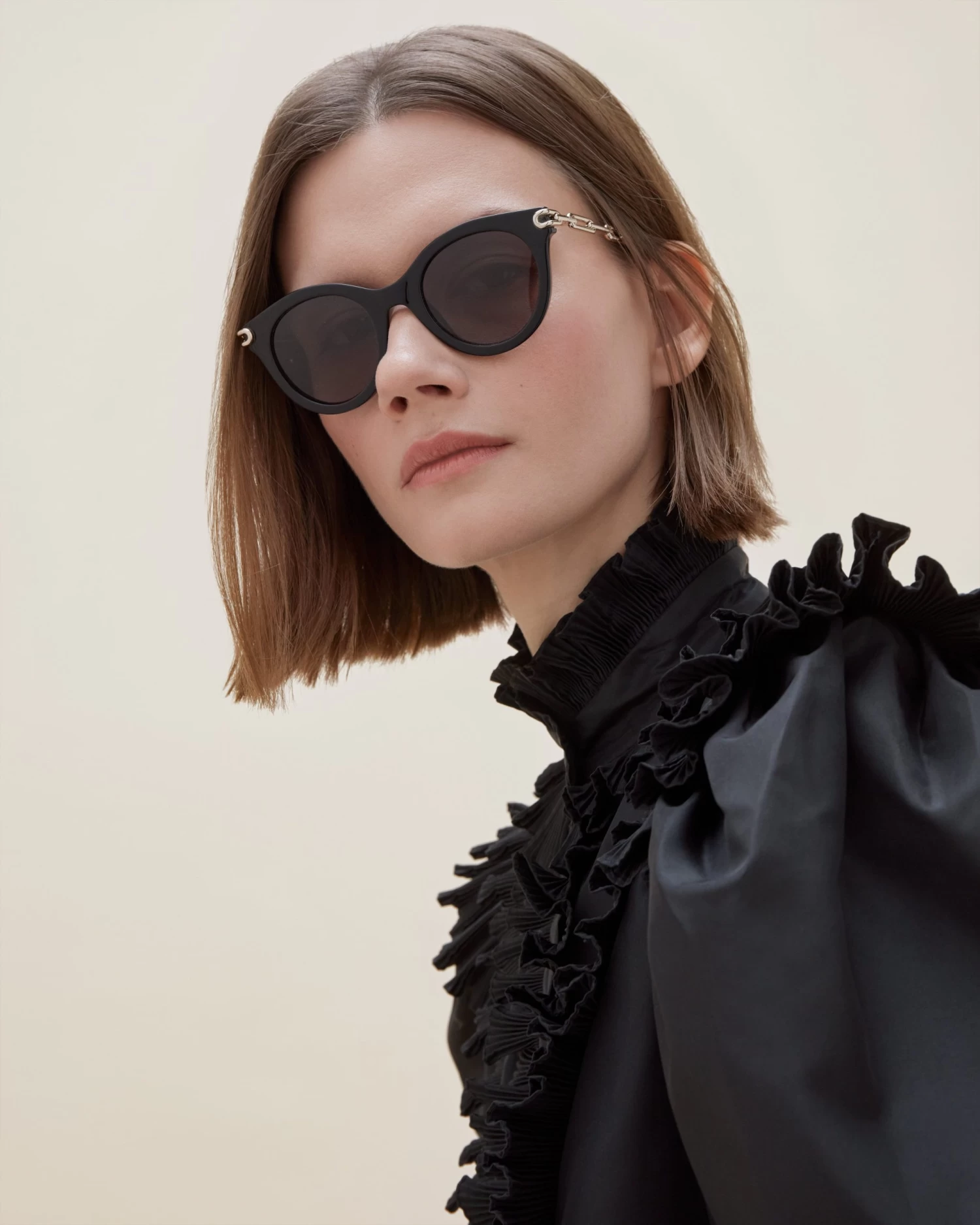 Penny Sunglasses Black 6 Penny Sunglasses Black - Image 4