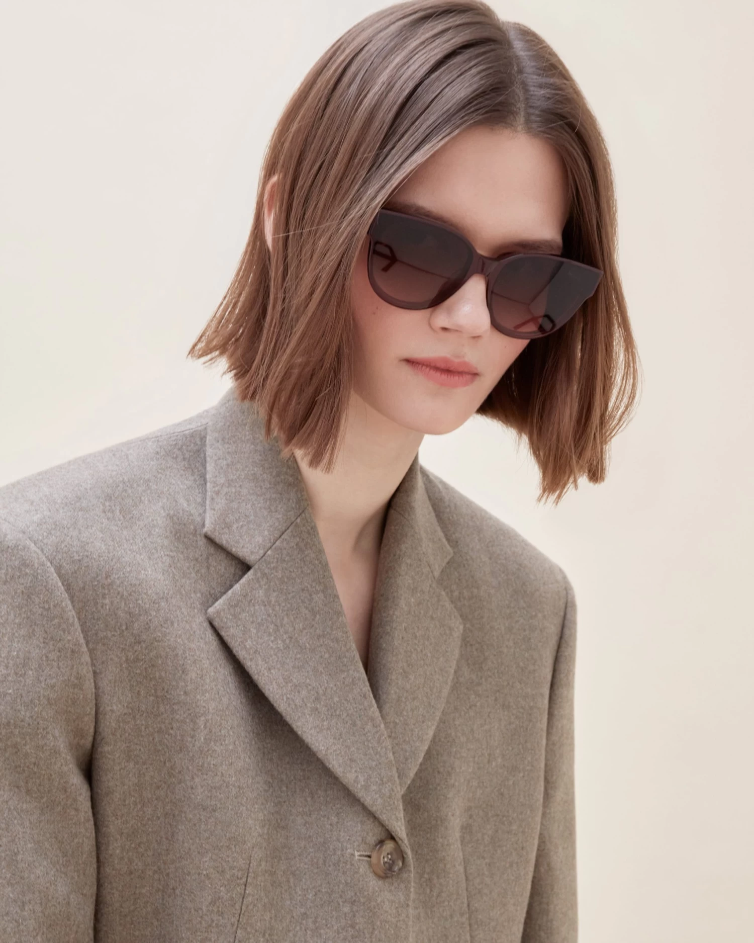 Etta Sunglasses Crimson 6 Etta Sunglasses Crimson - Image 4