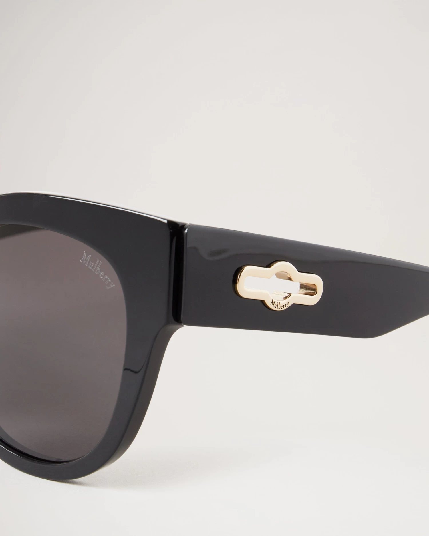 Mila Sunglasses Black 5 Mila Sunglasses Black - Image 3