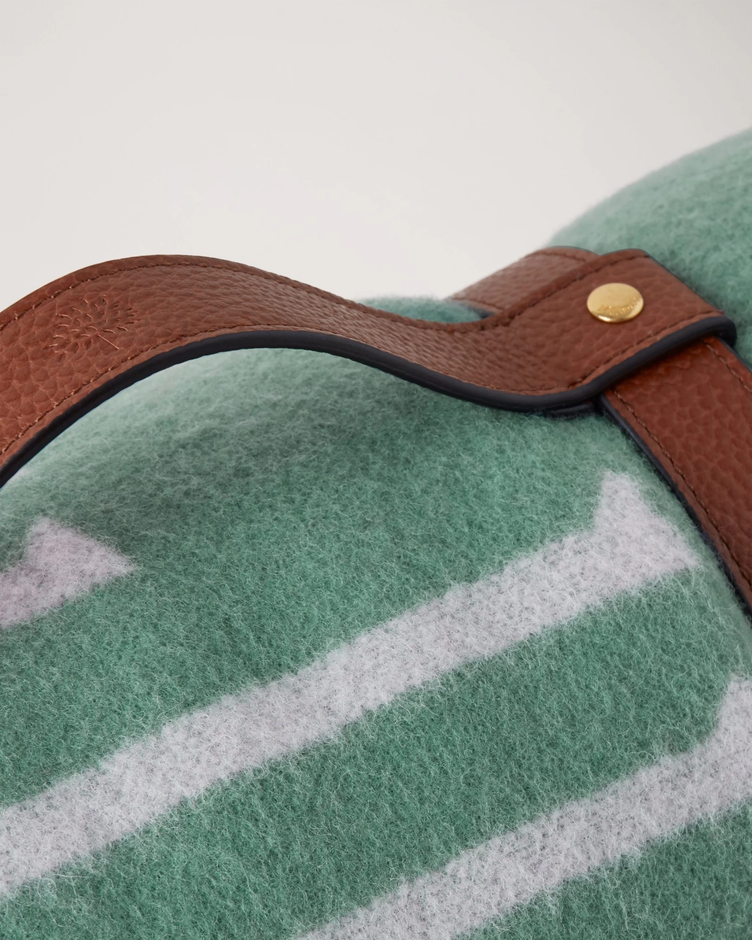 Logo Throw Blanket With Leather Belt Cambridge Green 4 Logo Throw Blanket With Leather Belt Cambridge Green - Image 2