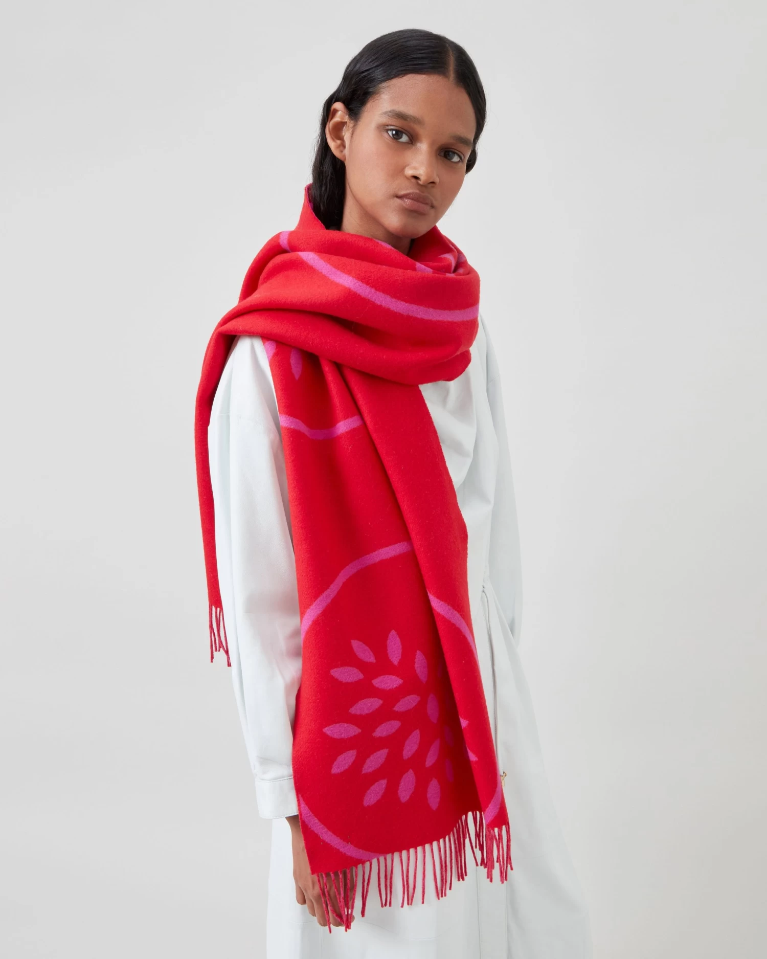 Mulberry Tree Merino Wool Scarf Lancaster Red & Mulberry Pink 8 Mulberry Tree Merino Wool Scarf Lancaster Red & Mulberry Pink - Image 6