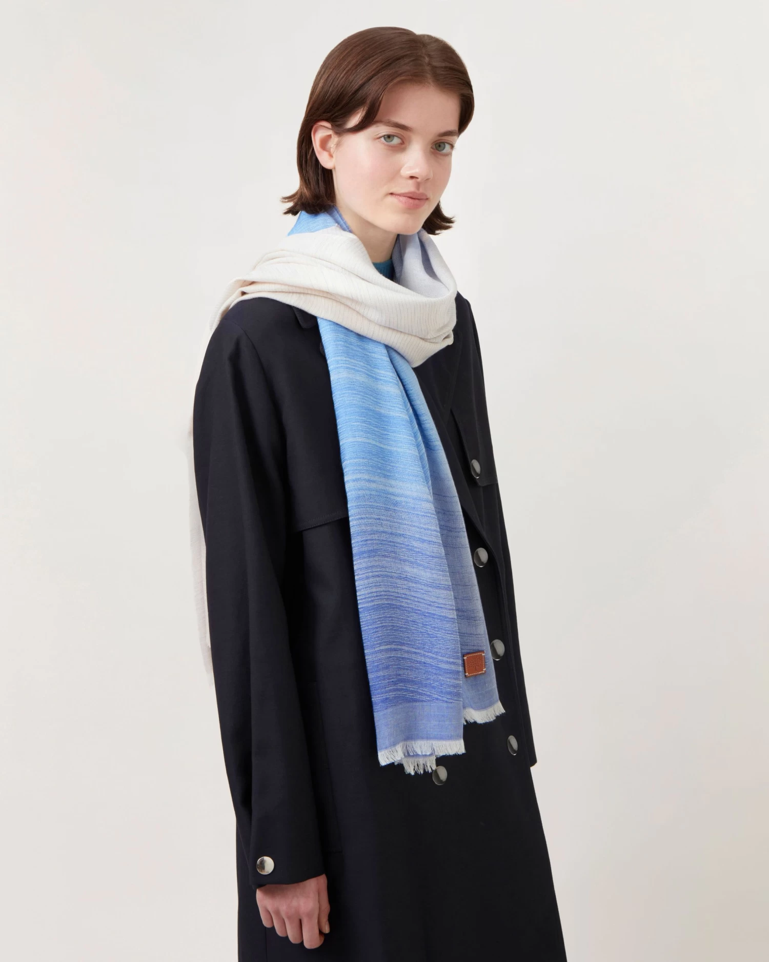 Wave Jacquard Rectangular Scarf Pale Gry-Pigment Blu 6 Wave Jacquard Rectangular Scarf Pale Gry-Pigment Blu - Image 4