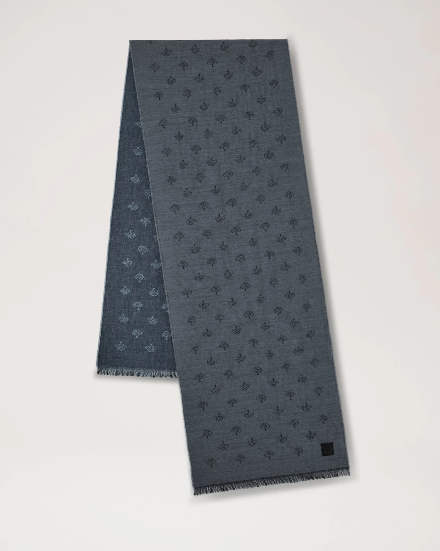 Men's Mulberry Tree Wool Jacquard Scarf Charcoal 3 Men's Mulberry Tree Wool Jacquard Scarf Charcoal